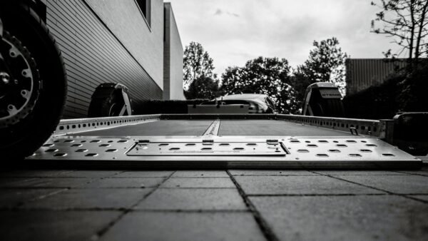 STEMA WOM 1500 STS O2 15-30-17.1 Absenkanhänger mit 2 Verzurrschienen