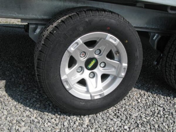 0e6c5db26dfd65228e29da9ed5cf51de.jpg Unsinn UH 4220-26-10 10-Zoll-Alufelgen – 100 km/h Ausführung