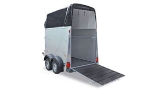 325ff4fd5d36bfc4a9cd47fc5be2ee48.jpg Alu Pferdeanhänger HUMBAUR Serie 7000 Single Alu 1600