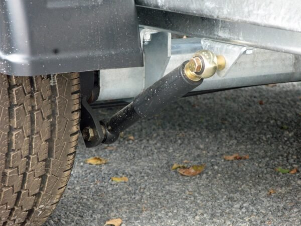 36f6d5bde803873f6bffe9949f258935.jpg Humbaur MTK 354722 kippbar Mittelholzboden geschlossen