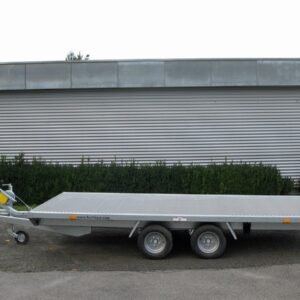 Humbaur Universal 3000 Seilwinde, Auffahrbohlen u Aluboden