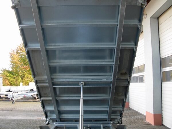4e27092512bfc9518f20ce5a0caea66a.jpg Unsinn UDK 3620-35-14 E-Pumpe, Stahlboden, 14 Zurrpins Spinlock