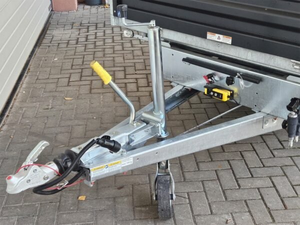 5b0663d2219eb76a6429291c85f74382.jpg Humbaur HTK 3000.31 STAHL E-Pumpe – Stahlblechaufsatz 600 mm