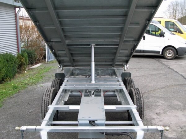 Unsinn UDK 3017-26-13 Stahlboden, E-Pumpe, 10 Zurrpins Spinlock