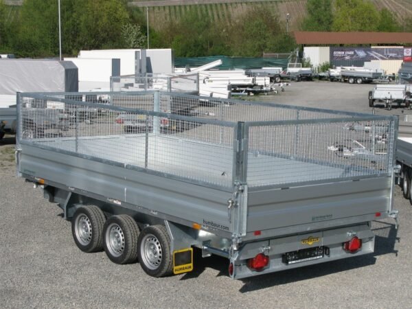 6ce8717b8496b9d1a1e4c615b7c91d92.jpg Humbaur HTK 3500.41 ALU Tridem 3 Achser mit Gitteraufsatz 600mm