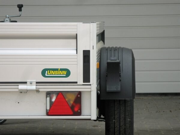 805ab6f0598e9b790f80d1d1eaebbe9c.jpg Unsinn UT 2512-13-14 Frontklappe, 100 km/h