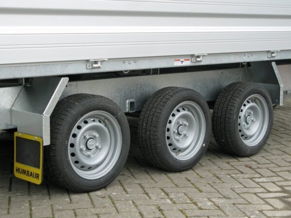 Humbaur HTK 3500.41 ALU Tridem 3 Achser mit E-Pumpe