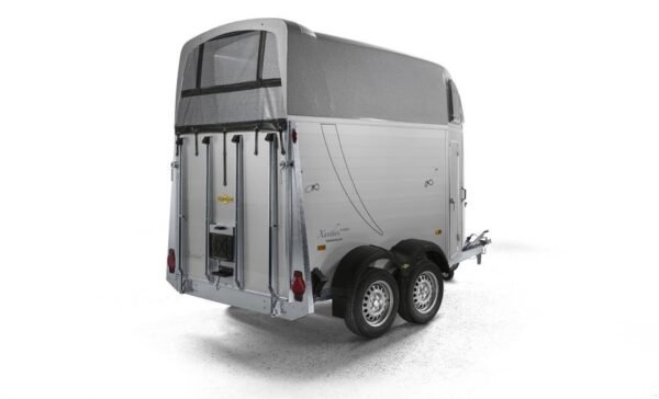 9ed8b53fdab5689b9f2f06c170e6fa32.jpg Alu Pferdeanhänger HUMBAUR Serie 7000 Xanthos AERO 2400