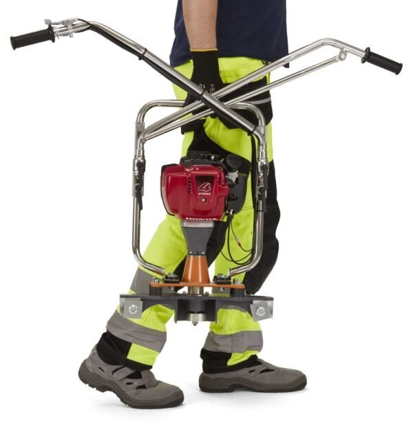 BV30-1_-_Kopie.jpg HUSQVARNA BV 30 E – Vibrationsbohle mit Viertakt Benzinmotor