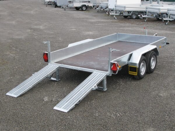 Humbaur HS353718 – 12 Zurringe, Stahlrampen stehend