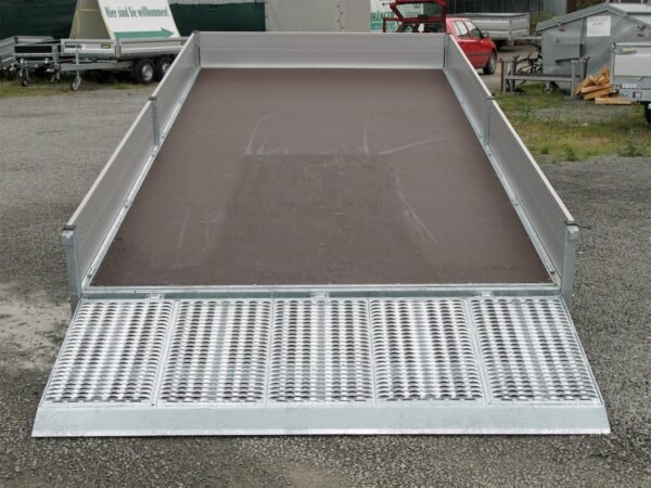 c893c96ee961929a3b000f33f6c2aa2f.jpg Hapert Indigo HT-2 – 3500 – 4050 x 2000 Kipphydraulik, Reling, Rampe