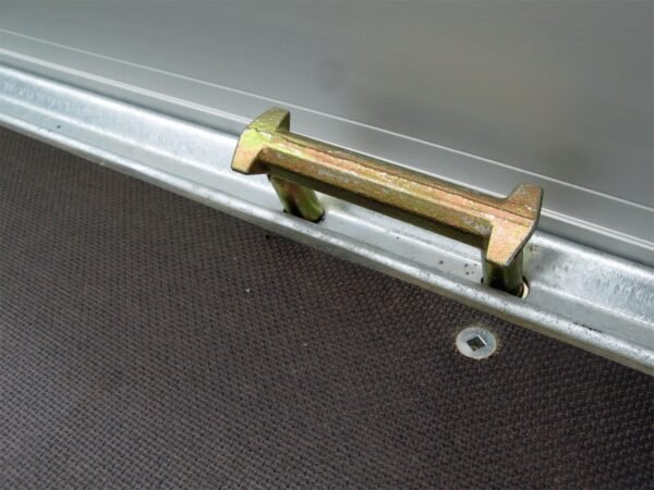 Hapert Azure H-1 – 1500 – 2800 x 1600 – niedriges Fahrwerk