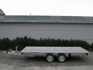 Humbaur Universal 3500 Aluboden, Seilwinde, Rampen
