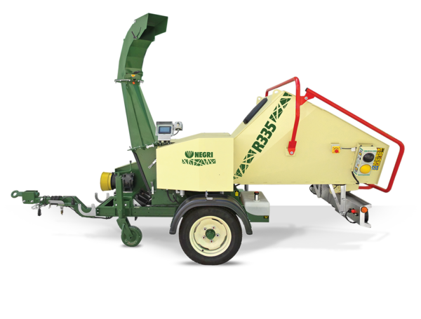 NEGRI Biohäcksler R335 / Häcksler mit Straßenfahrwerk für Traktor