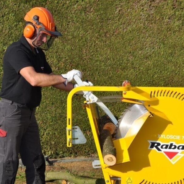 xyloscie-700t-sr1.jpg RABAUD XYLOSCIE 700 T SR | Kreissägen mit Wippe für Schlepper